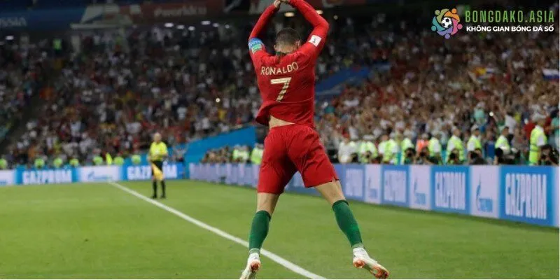 cách ăn mừng của Ronaldo "Siuuu!"