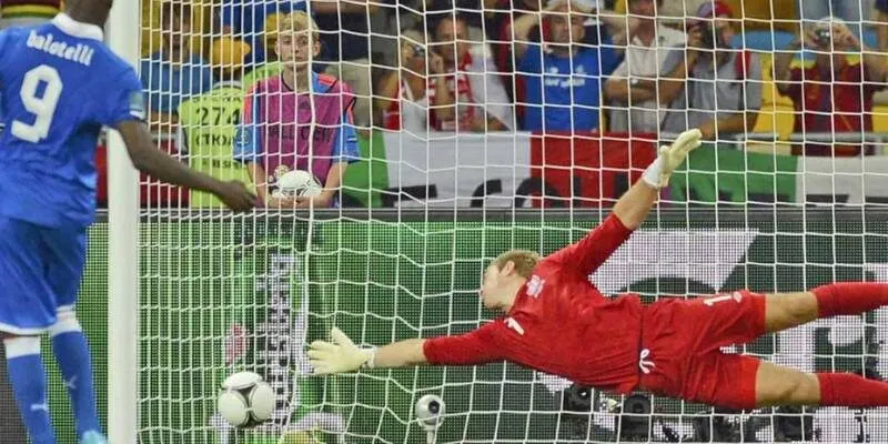 Cách ghi bàn thành công trong tình huống sút penalty